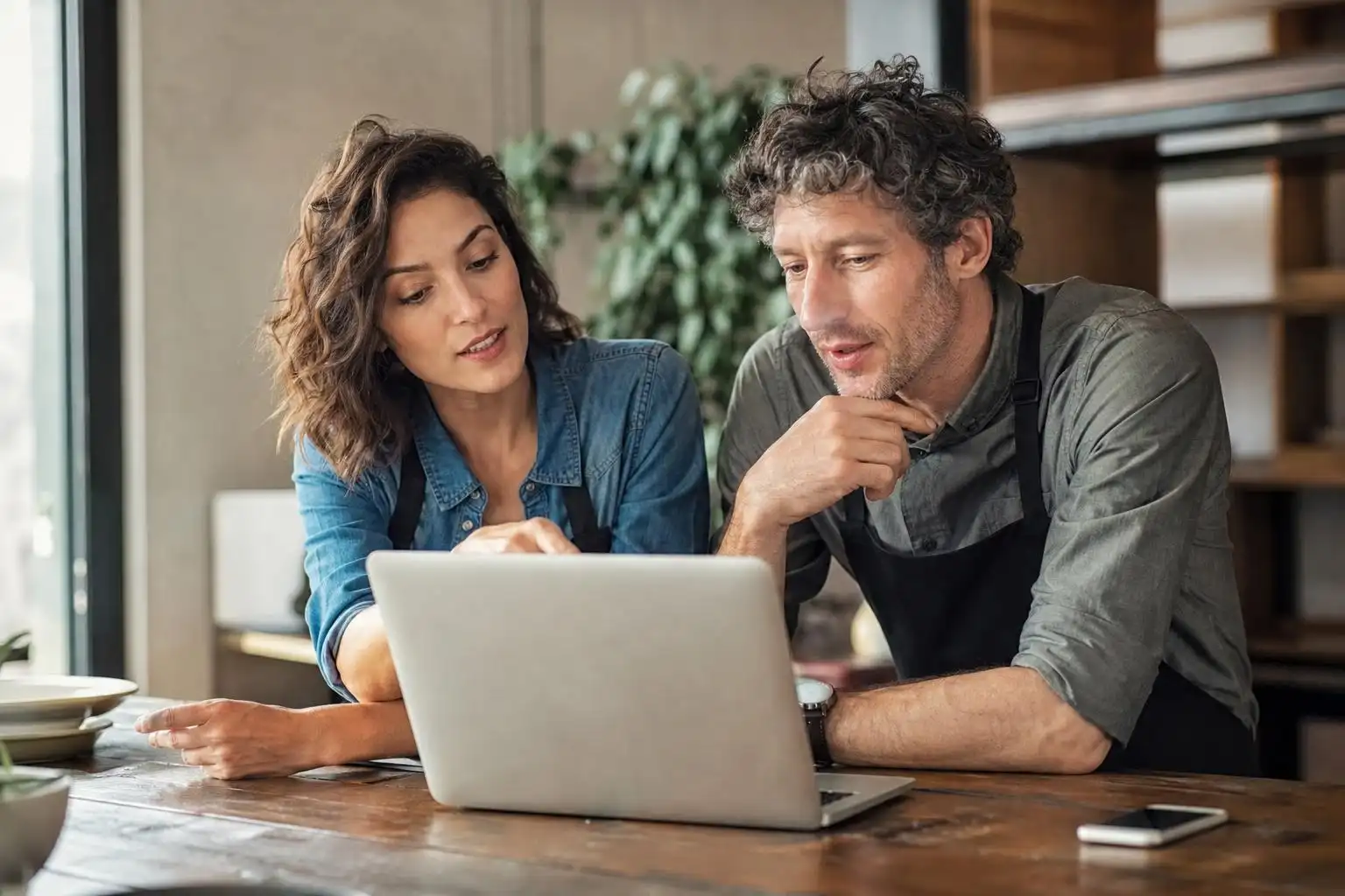 Contratar una Consultora SEO Freelance para tu Negocio